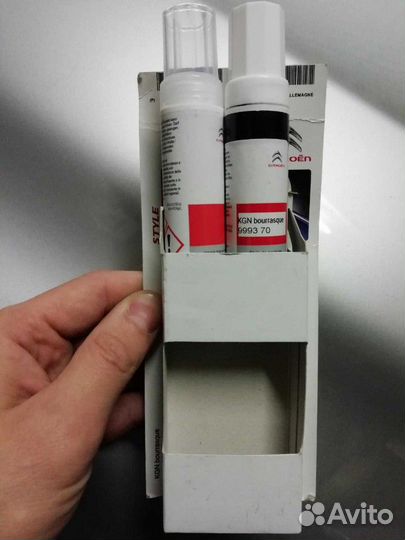 Ремонтный карандаш и лак