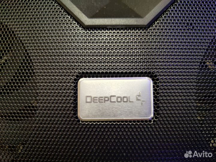 Охлаждающая подставка для ноутбука DeepCool X6
