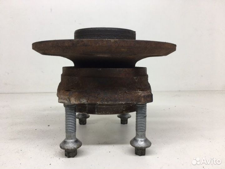 Ступица задняя Mercedes C300 W204 3.5 2012