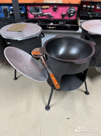 Казан чугунный 12 литров с печкой и шумовкой