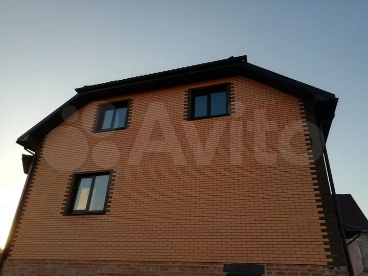 Дом 231 м² на участке 15 сот.