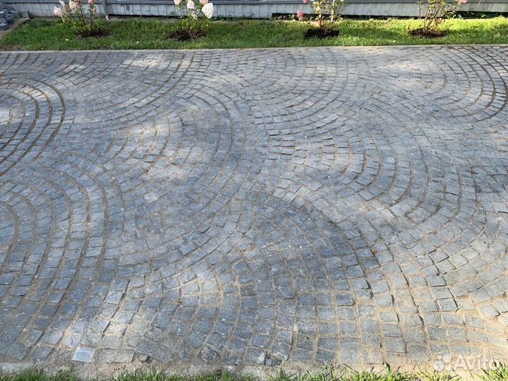 Гранитная колотая брусчатка
