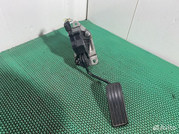 Педаль газа Subaru Impreza GH2