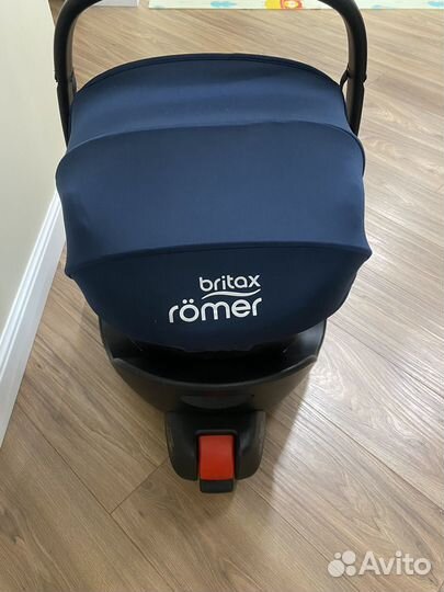 Автокресло с базой:britax romer baby safe2 i-size