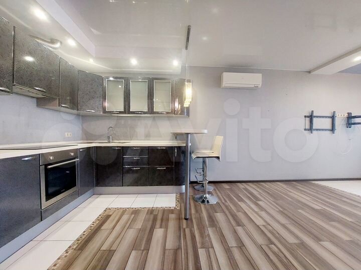 2-к. квартира, 82 м², 6/25 эт.