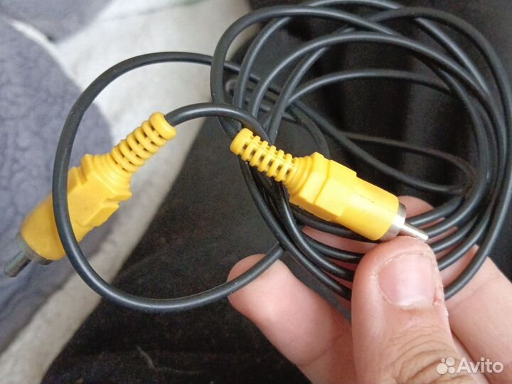 Кабель для музыкального центра