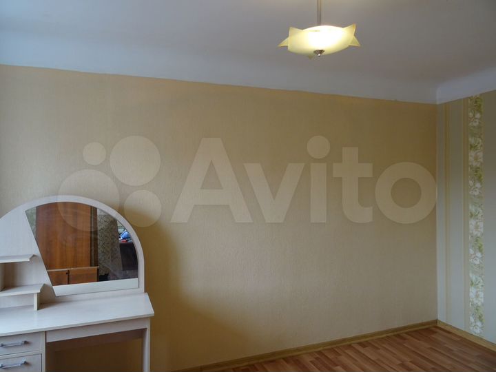 3-к. квартира, 54 м², 5/5 эт.