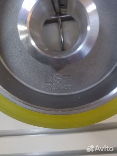 Ролики полиуретановые металлические для станков