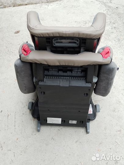 Автомобильное детское кресло от 9 до 36 кг capella