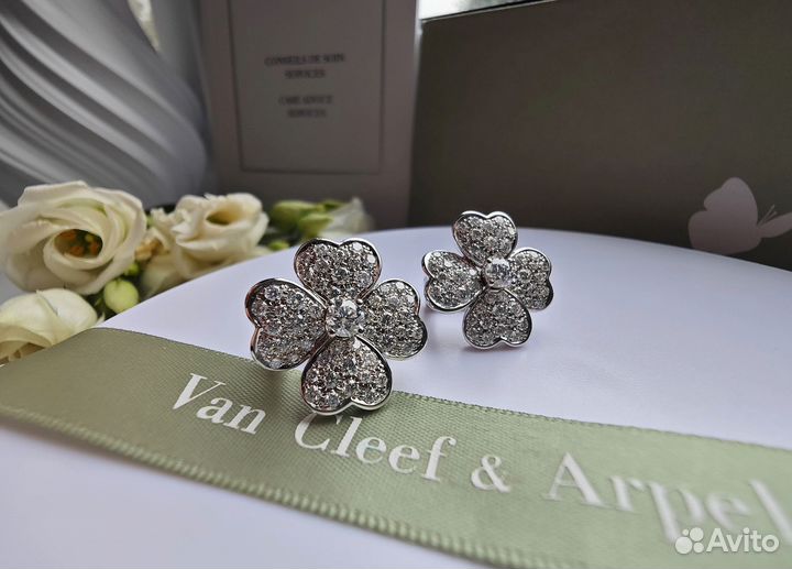 Серьги Van Cleef Cosmos