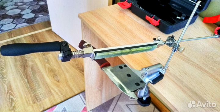 Точилка ручная Ruixin RX-08