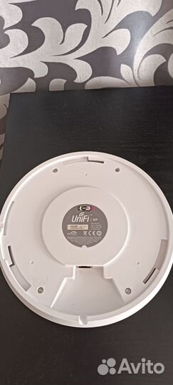 Точка доступа ubiquiti Unifi AP