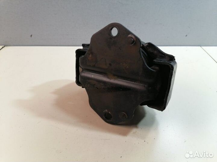 Подушка двигателя левая Mitsubishi Pajero V63W