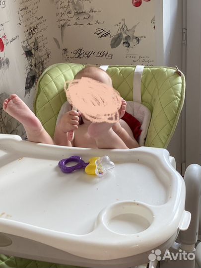 Стульчик для кормления со столиком