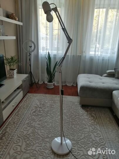 Лампа напольная