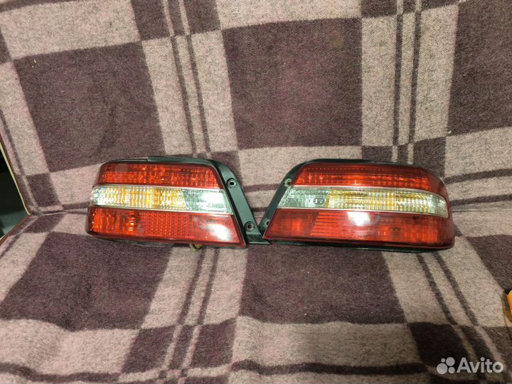 Стоп сигналы Тойота Чайзер 100