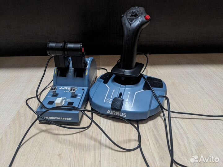 Джойстик Thrustmaster TCA Officer Pack Airbus