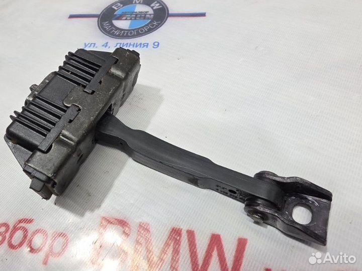 Ограничитель двери передний Bmw X5 E53 M54B30 2005