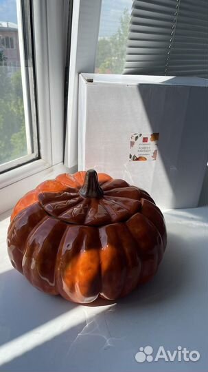 Керамическая посуда в виде тыквы