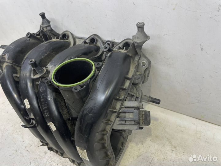 Коллектор впускной Skoda Octavia A7 2012