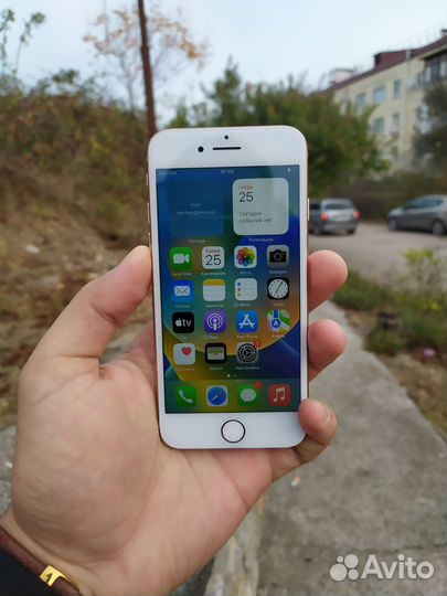 iPhone 8, 64 ГБ