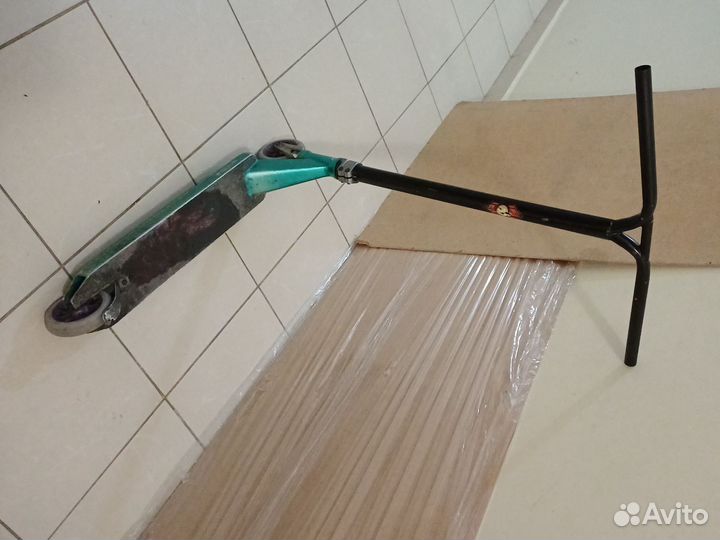 Трюковой самокат tech team ruff б/у