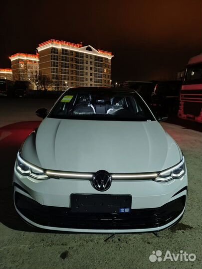 Volkswagen Golf 1.4 AT, 2023, 45 км