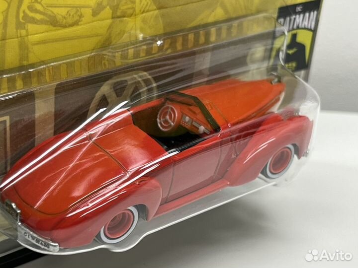 Hot wheels premium first batmobile