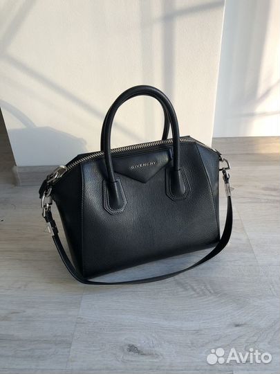 Givenchy shop antigona cena