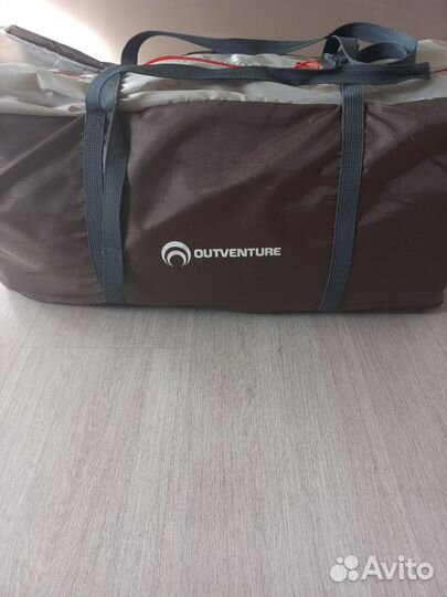 Палатка туристическая 4 местная бу