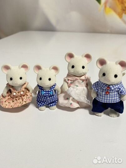 Дом для кукол Sylvanian Families и семьи