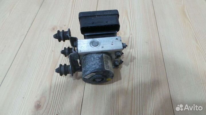 Блок ABS Volkswagen Golf 4 2004 1K0907379C