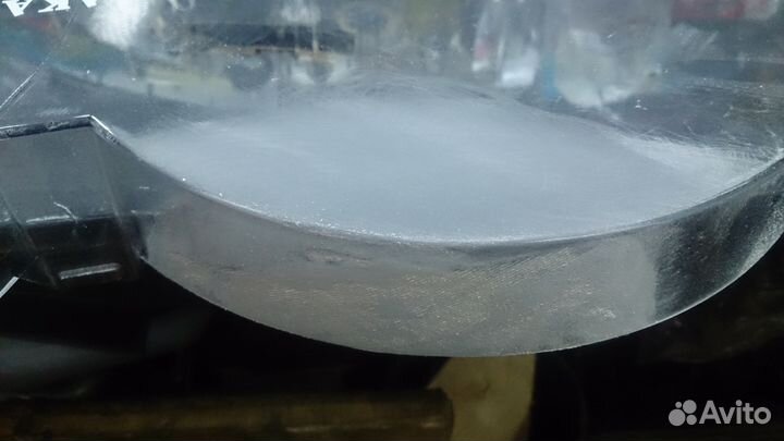 Полирую пылезащитные крышки радиоаппаратуры