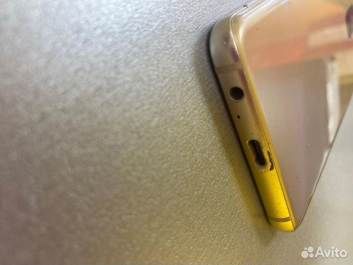 Samsung Galaxy A8 (2018), 4/32 ГБ