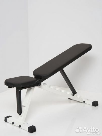 Скамья для жима чёрно-белая новая
