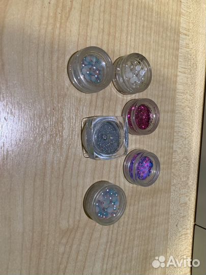 Уркашение и блёстки для маникюра