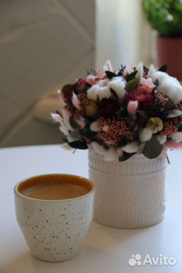 Букет сухоцветов в кашпо. Не завянет