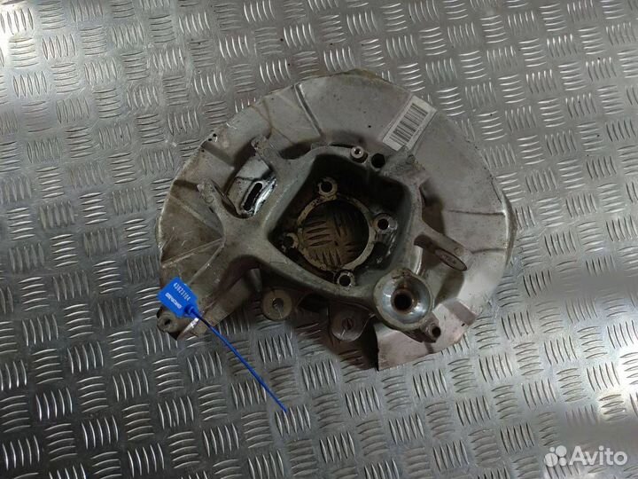 Кулак задний правый BMW 7 F01/F02 рест. 2014