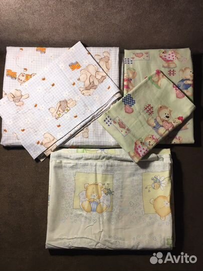 Комплект в детскую кроватку,ясельный