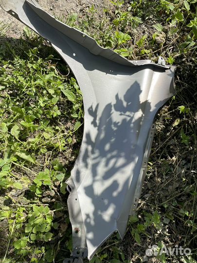 Крыло granta fl