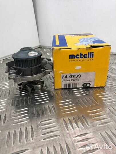 Водяной насос (помпа ) 240739 metelli