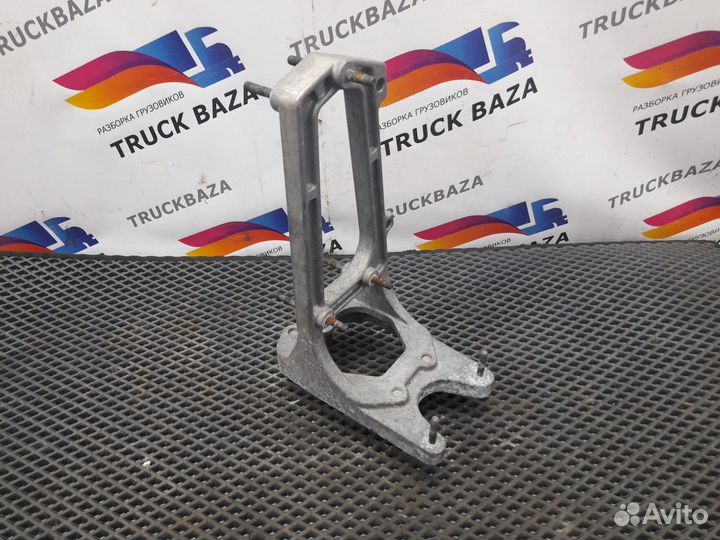 Кронштейн электроприборов Volvo FH