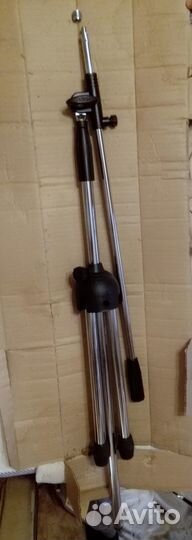 Микрофонные стойки Италия