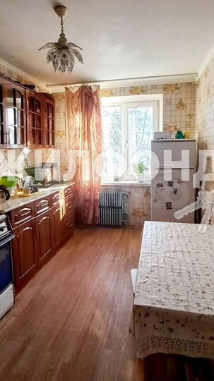 2-к. квартира, 60 м², 1/3 эт.