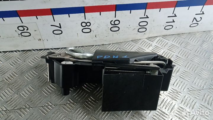 Набор инструментов на Мерседес Бенц С-class W204