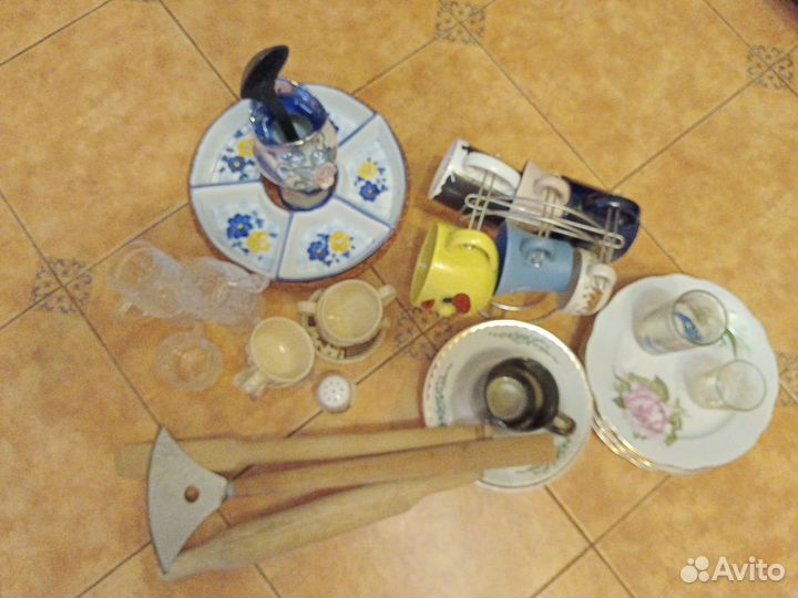 Набор посуды разной