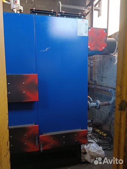 Твердотопливный котел с автоматической подачей