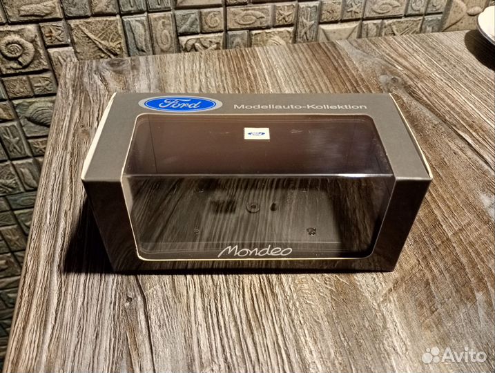 Бокс 1:43 minichamps