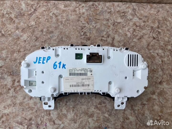 Спидометр jeep grand cherokee