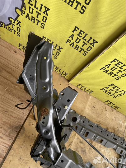 Рамка радиатора Honda Insight (ze2) 2009-20014